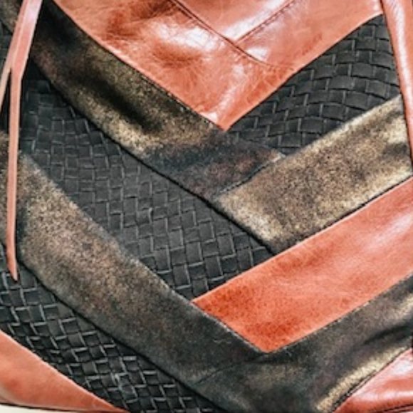 Elliott Lucca Leather Chevron Bag - Picture 2 of 12